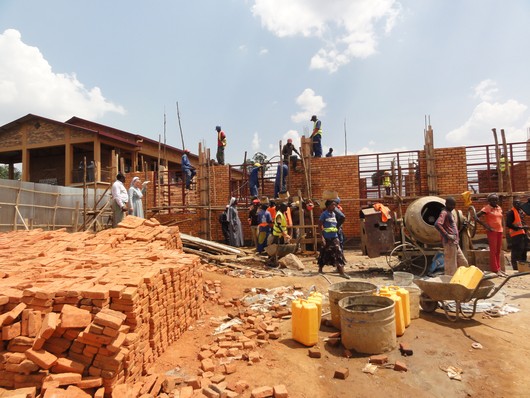 Budowa gimnazjum w Masaka w Rwandzie Budowa gimnazjum w Masaka w Rwandzie