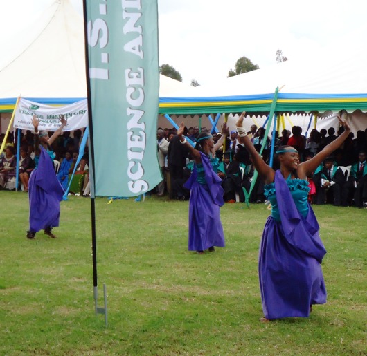 Uroczyste zakończenie roku akademickiego w Busogo, Rwanda