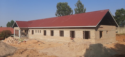 Budowa porodówki w Nyabwina w Ugandzie Budowa porodówki w Nyabwina w Ugandzie