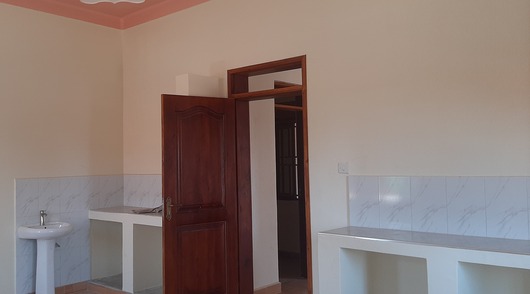 Porodówka w Nyabwina w Ugandzie Porodówka w Nyabwina w Ugandzie