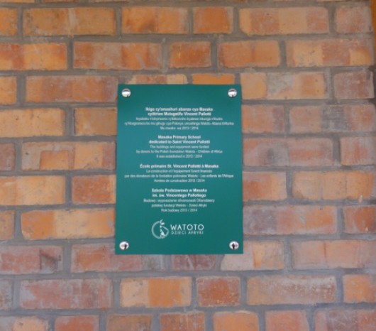 Uroczyste otwarcie szkoły podstawowej w Masaka Uroczyste otwarcie szkoły podstawowej w Masaka